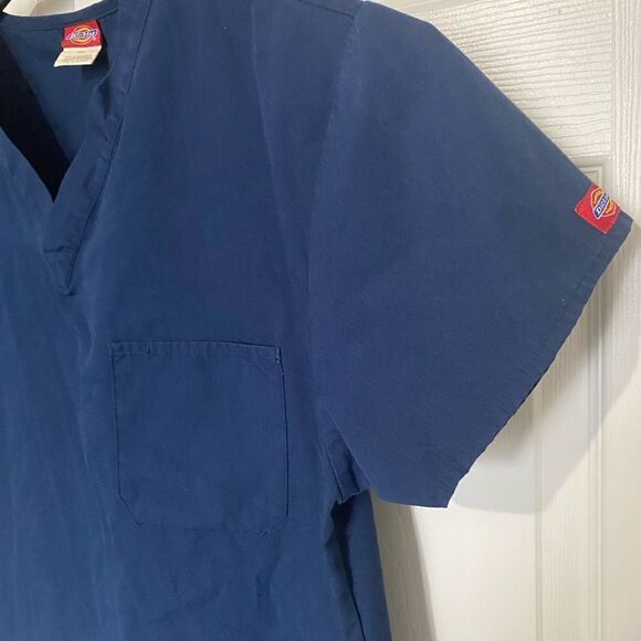 DICKIES WOMEN’S Two (2) Medical Scrubs Size M - Picture 11 of 13